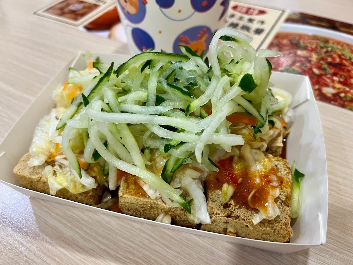 📍新竹南寮美食｜在地人激推的「夯臭豆腐」連鎖店！一試成主顧的炸豆腐口袋名單