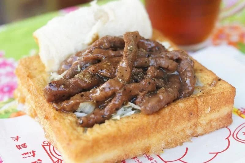 🏮花蓮東大門夜市攻略：必吃美食推薦、原住民一條街、最佳逛街時間一次搞懂！