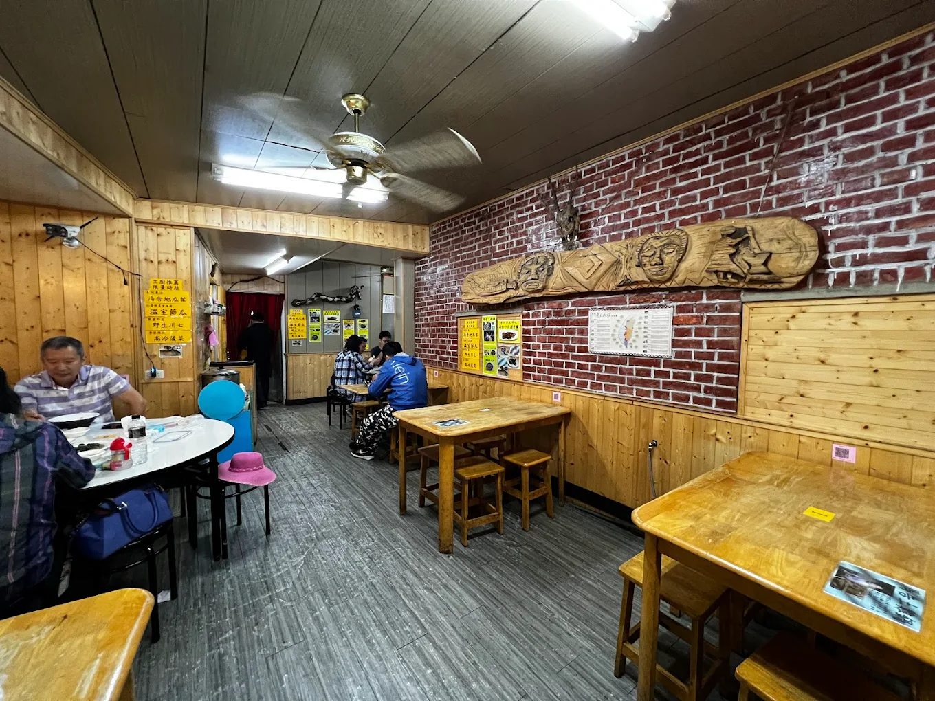 清境國民賓館值得住嗎？看完房型價格與景觀設施你就知道！