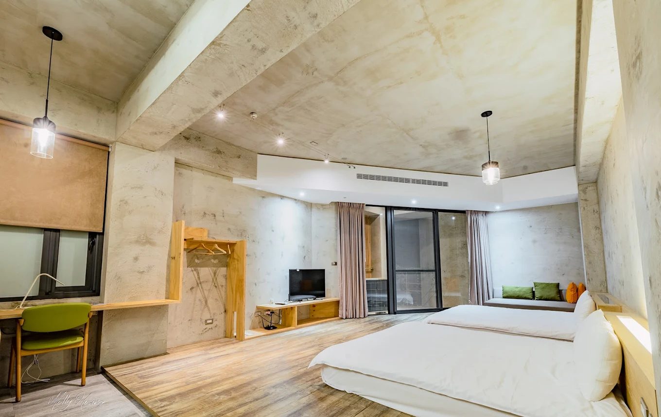 日月潭住宿推薦｜涵碧樓與山慕藝旅全面解析，豪華飯店與藝術民宿怎麼選？