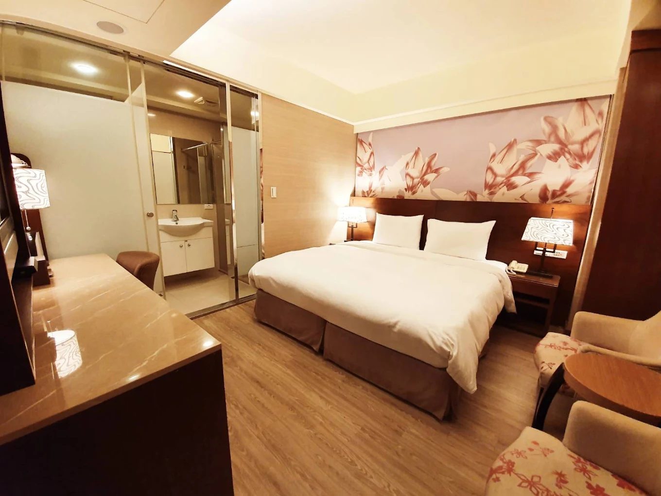 2025住宿攻略】承攜行旅全台實住指南｜台中自由館、台北重慶館、大稻埕文青館、台大館、彰化中正館一次看懂！