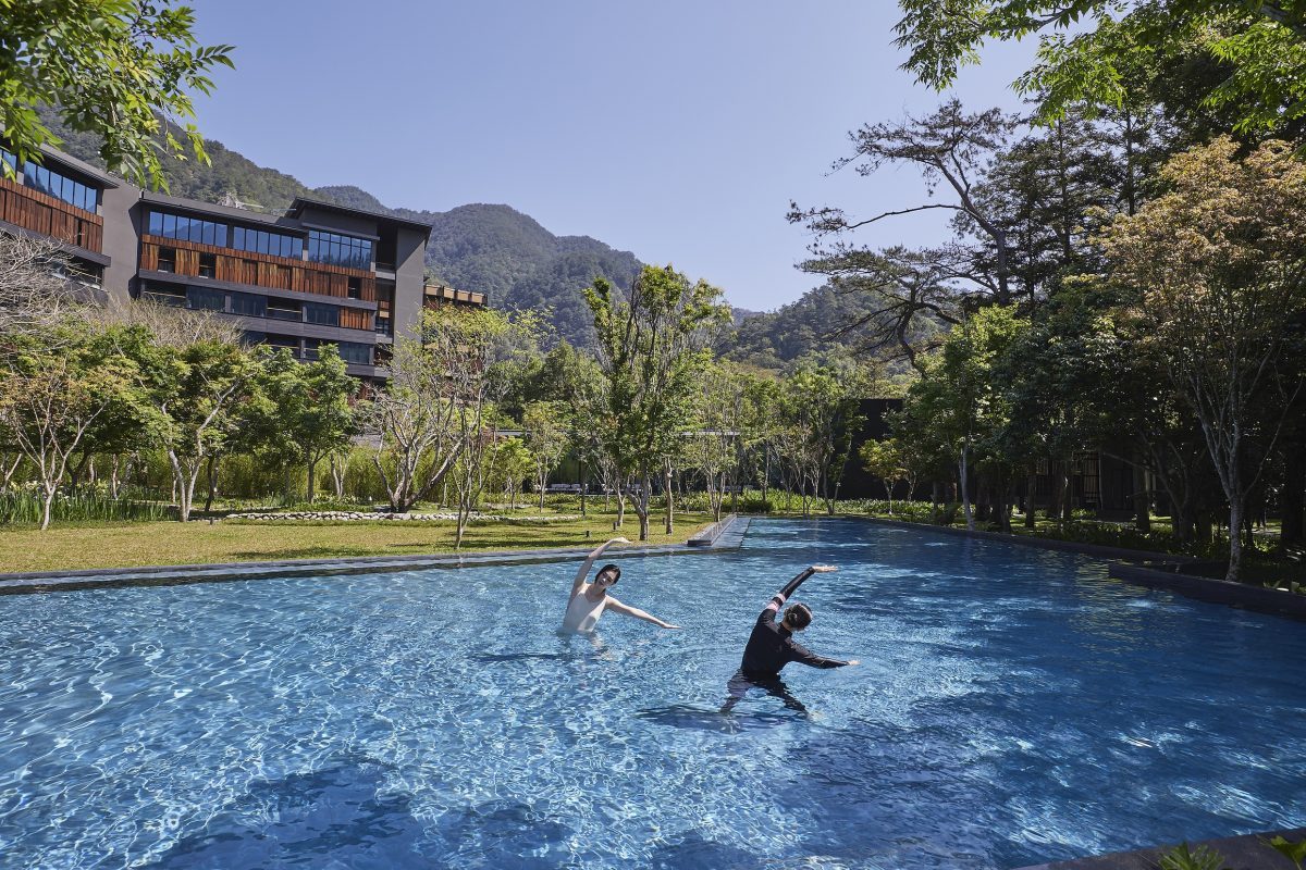 虹夕諾雅 谷關養生專案開跑！結合溫泉、水中運動與健康料理的夏季舒壓假期