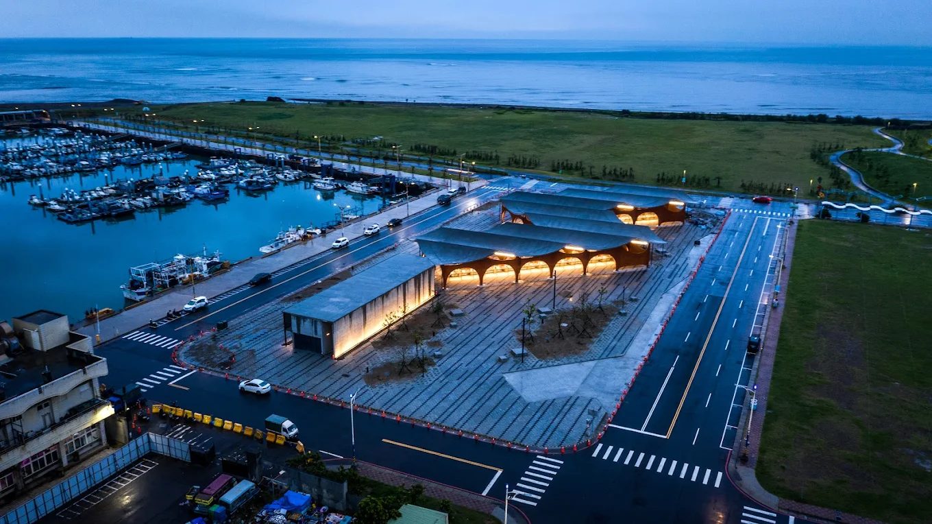 南寮漁港私藏美食與海景漫步｜新竹海岸最療癒秘境