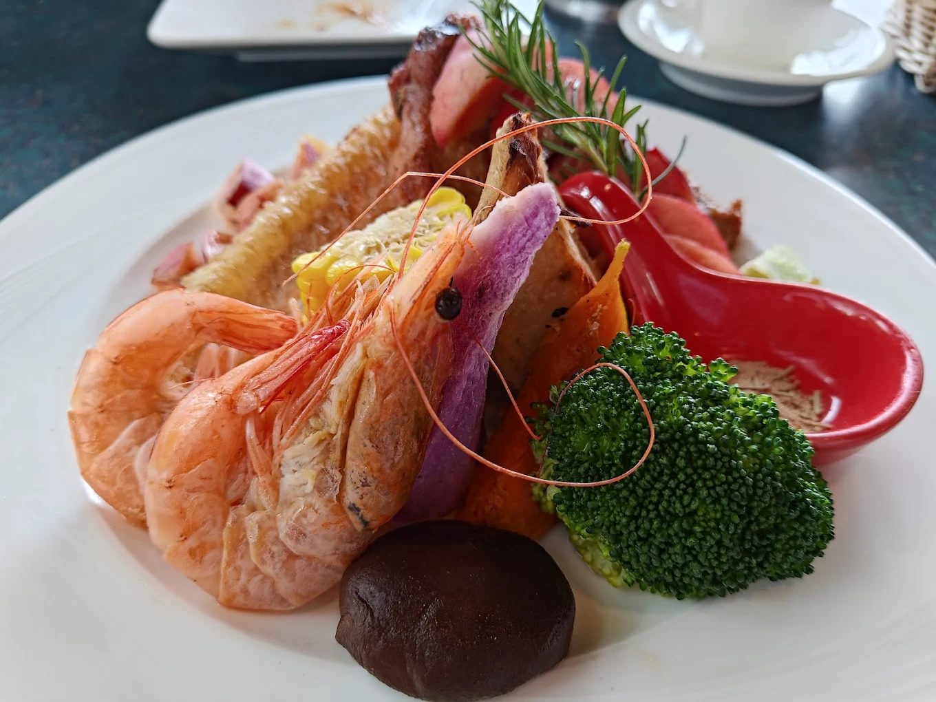 【2025桃園繡球花季】夢幻賞花景點推薦｜免費入園、親子體驗、花海野餐全收錄！