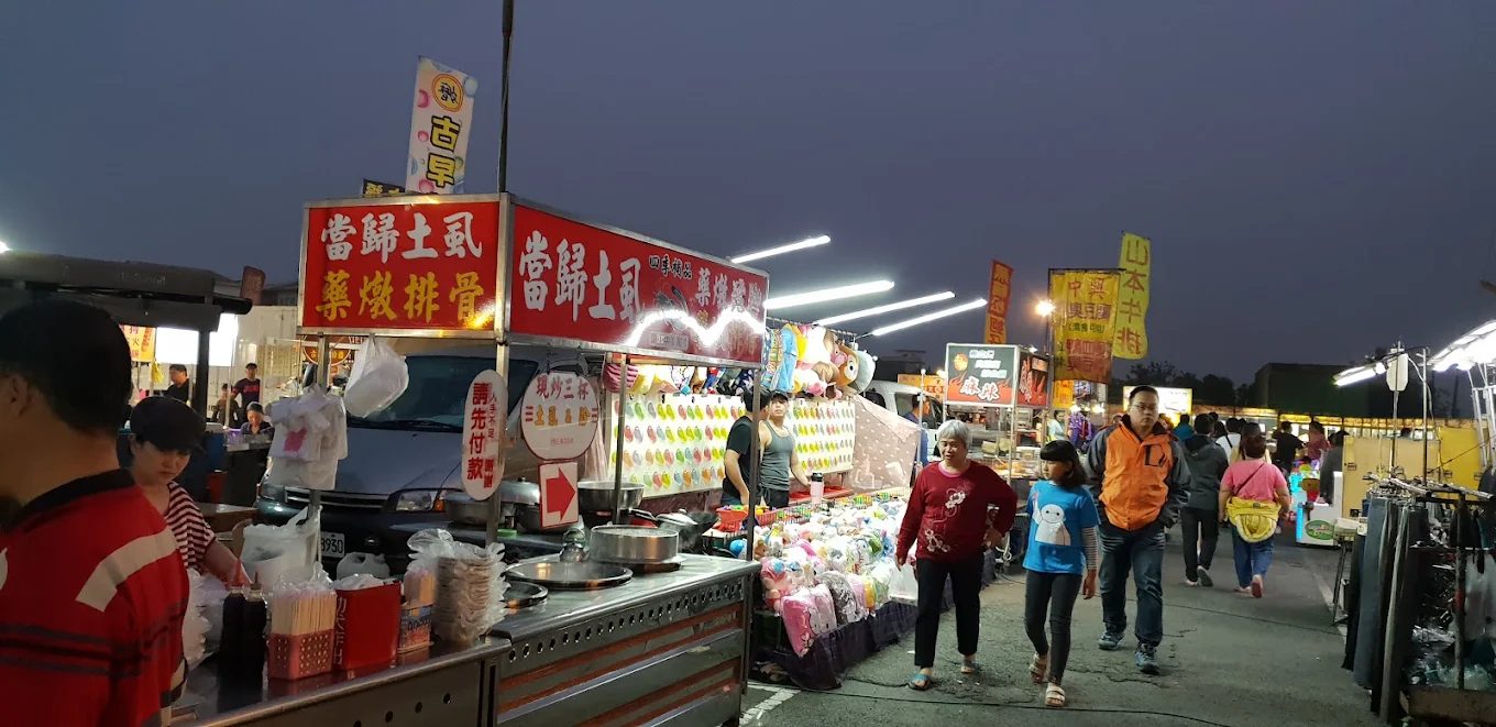 彰化夜市懶人包｜在地人氣夜市 x 必吃小吃一次搞定