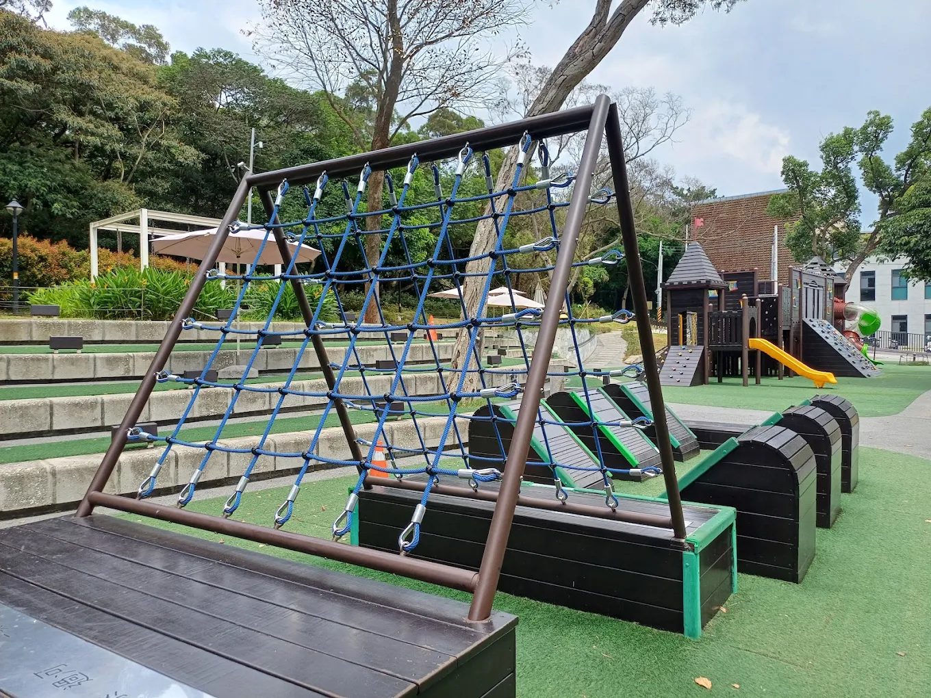 桃園大有梯田生態公園｜森林挑戰區、親子設施一次玩透，放電又放鬆的一日遊提案！