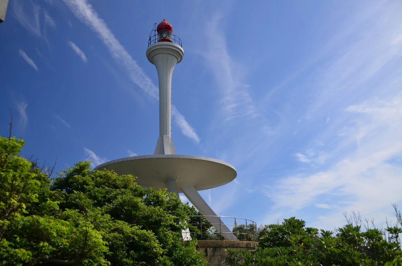 女王頭、燈塔、海洋世界一次玩！野柳地質公園人氣景點全攻略（含交通與拍照建議）