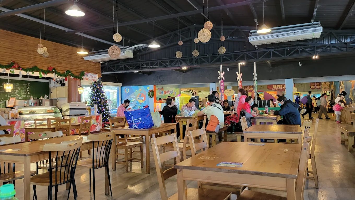 小叮噹科學主題樂園｜新竹人氣親子景點，科學體驗X滑雪X水上樂園一次滿足！