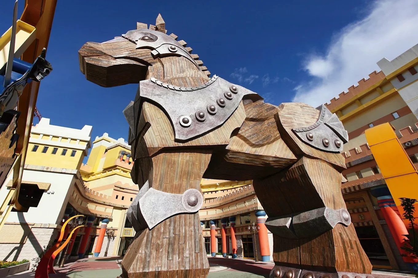 義大遊樂世界全攻略|高雄人氣主題樂園推薦,親子遊、情侶約會首選!