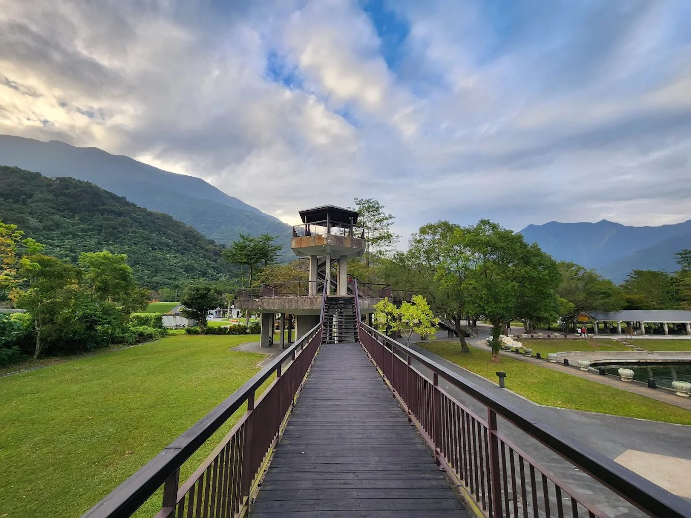 花蓮鯉魚潭的絕美旅遊攻略｜讓你輕鬆享受大自然的美好