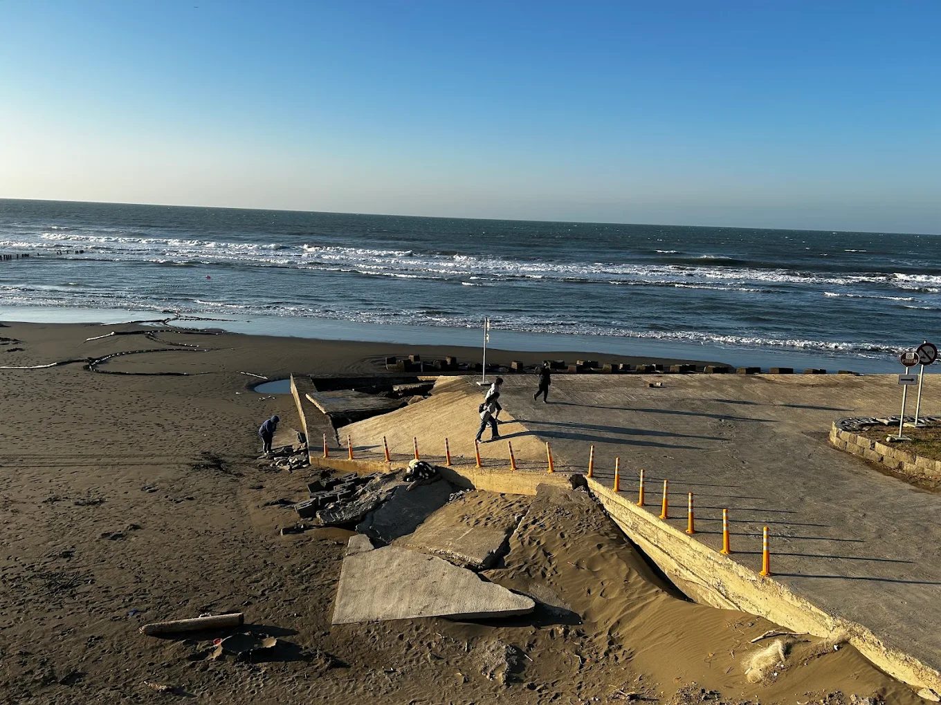 新月沙灣全攻略：海景、活動、美食與住宿一次搞定