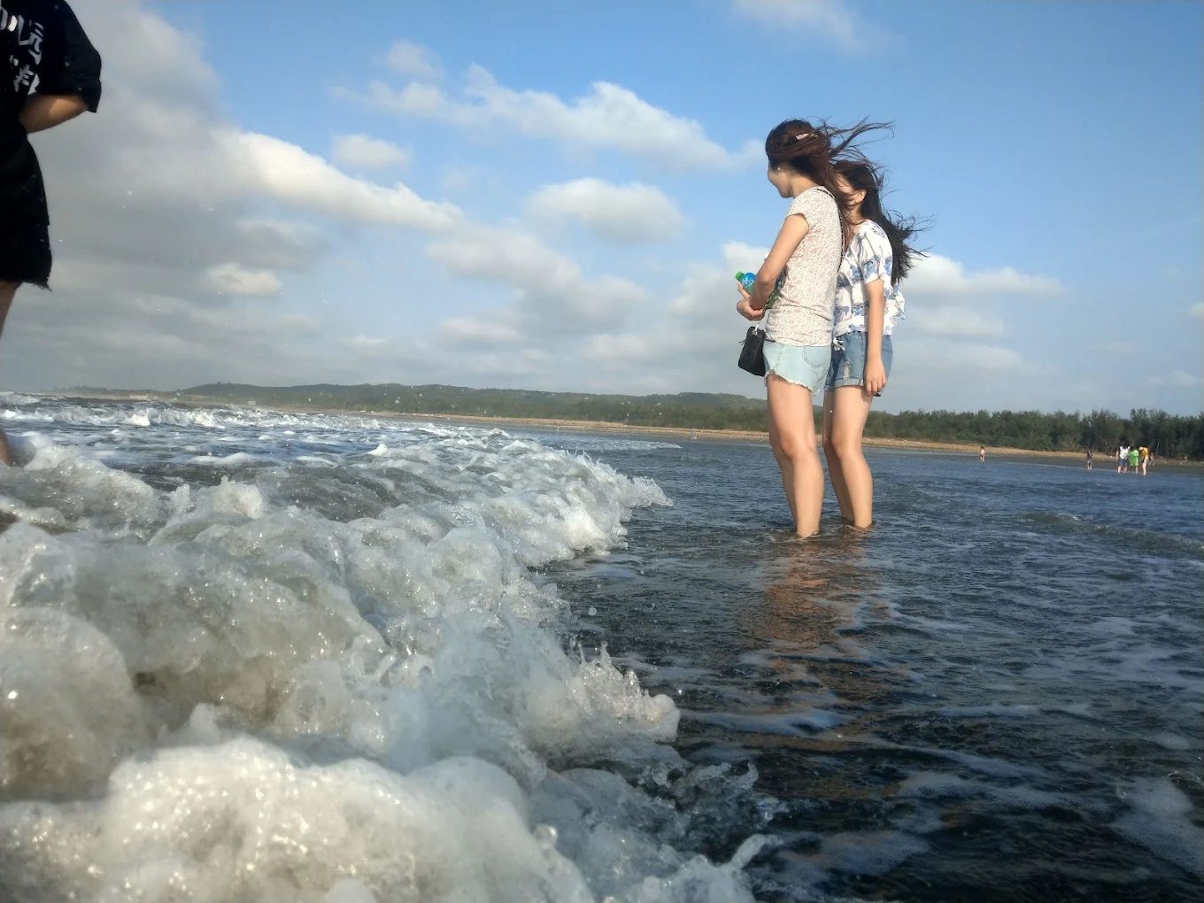 新月沙灣全攻略：海景、活動、美食與住宿一次搞定