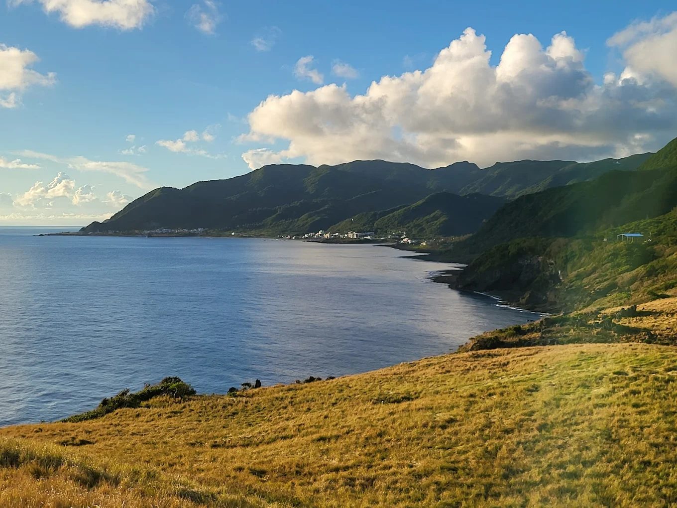 蘭嶼旅遊全攻略｜探索自然奇景、必吃美食、舒適住宿與交通指南