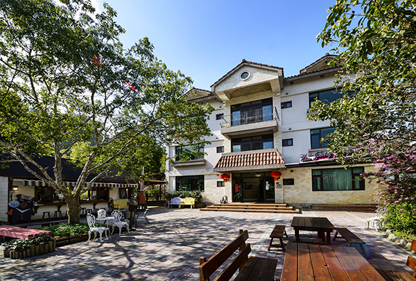 【2025露營車體驗升級指南】租借到府×親子設施×寵物友善全攻略！