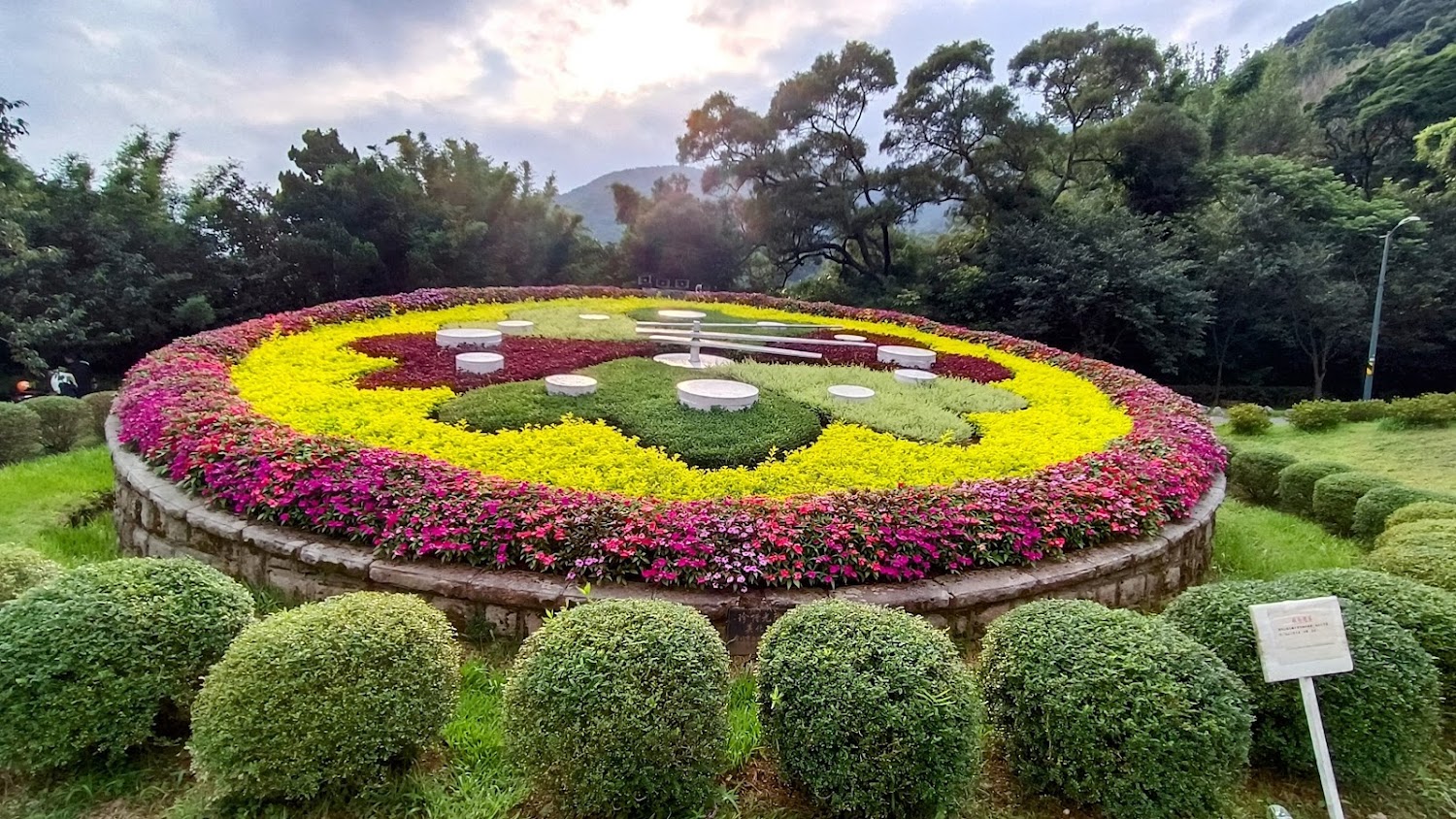 🌿花蓮雲山水夢幻湖＋北台灣夢幻景點全攻略｜湖泊森林到海灘，一次收藏你的旅行清單！