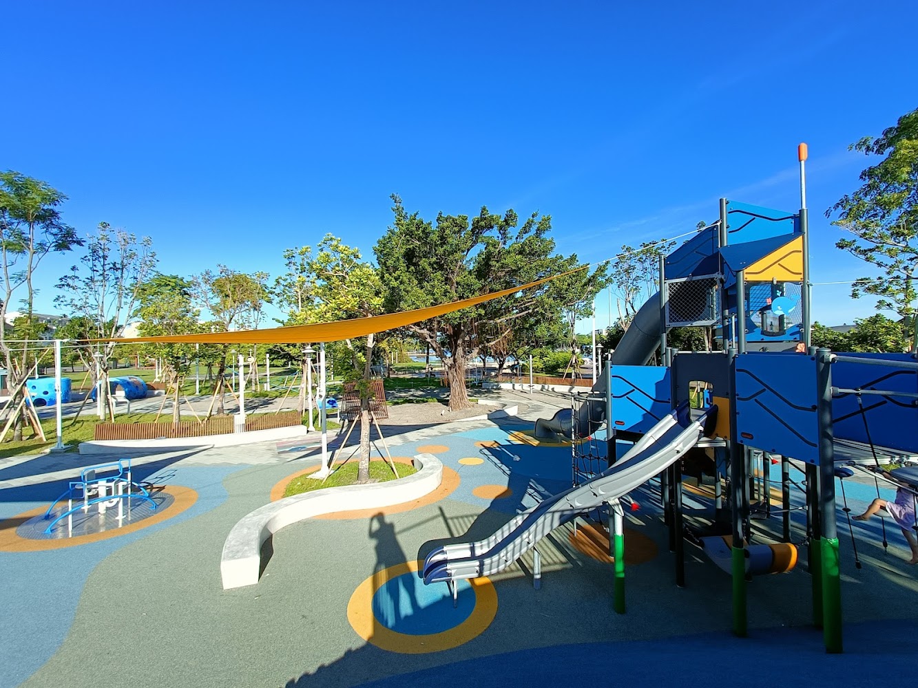 安平歷史港口遊樂場｜安平濱海旅遊攻略：探索最美海岸與遊樂設施