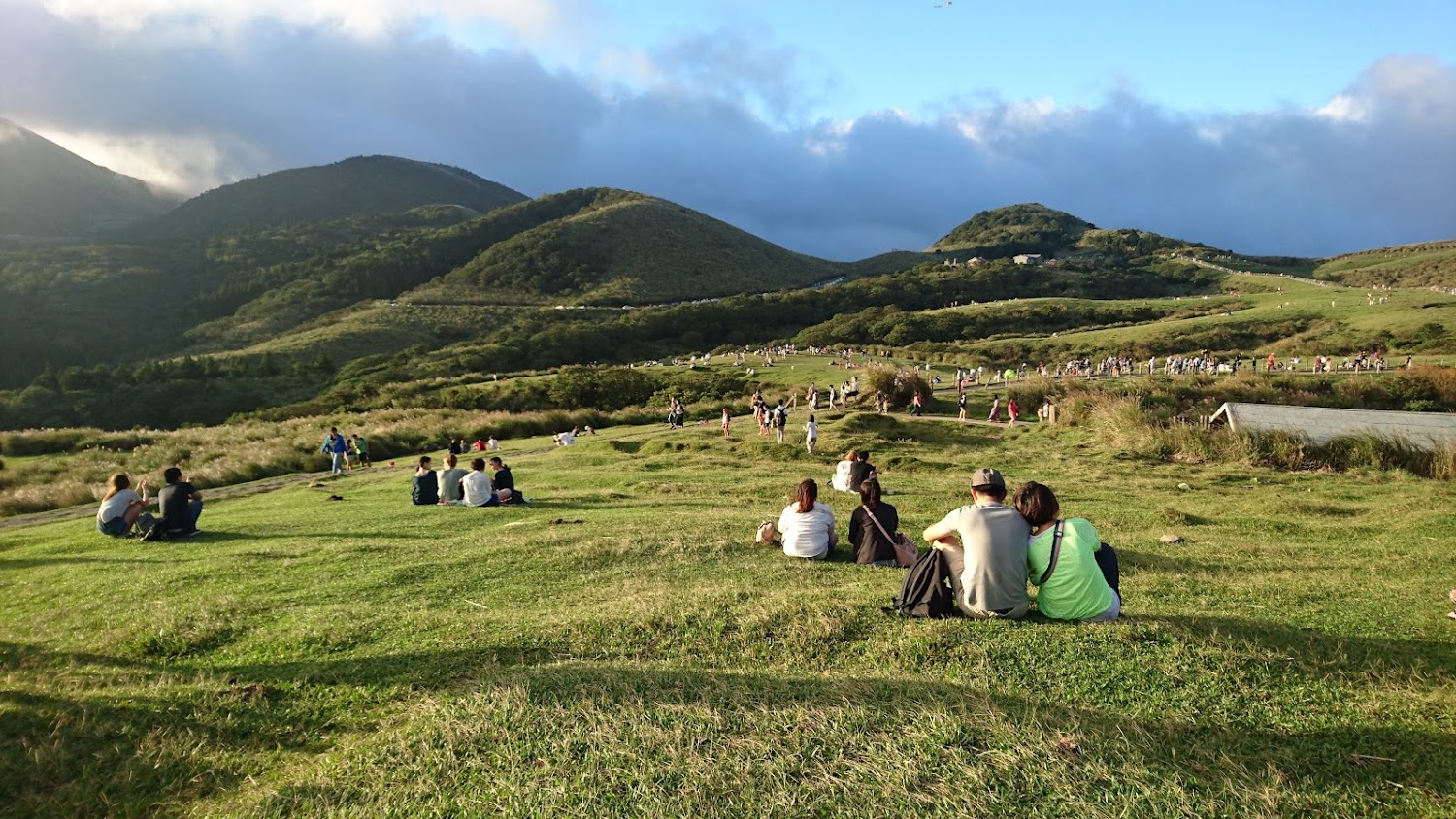 擎天崗環形步道｜擎天崗：探索台北附近的自然美景與舒適休閒
