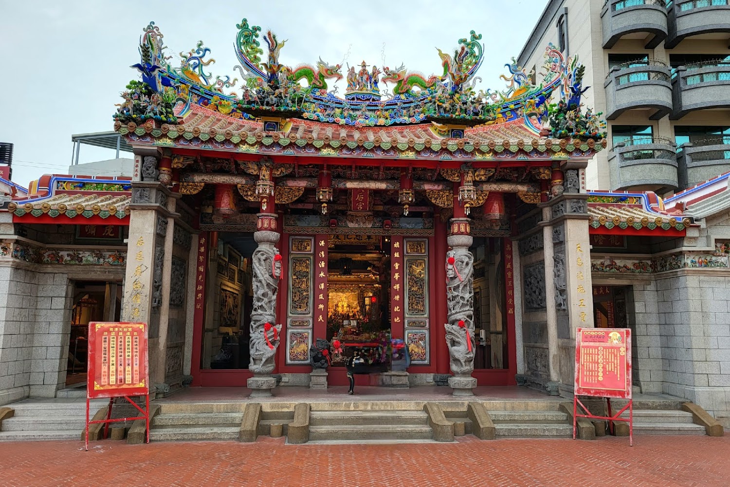 【高雄一日遊行程推薦】熱門景點全攻略｜親子同遊、情侶約會都適合