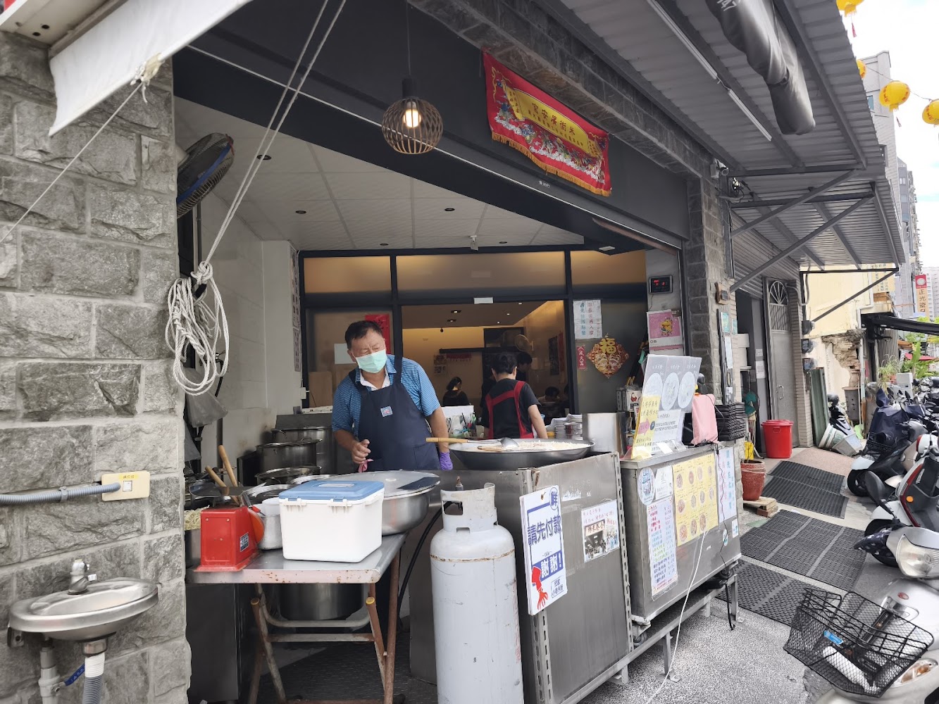 邱家小卷米粉｜國華街美食：台南必吃的隱藏美食攻略
