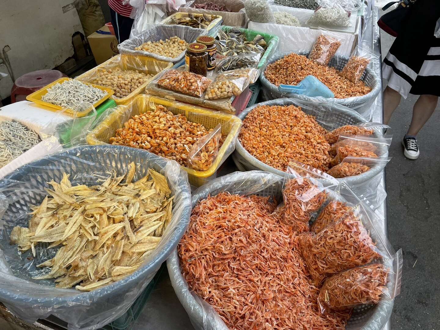 興達港觀光魚市：美味海鮮的最佳去處