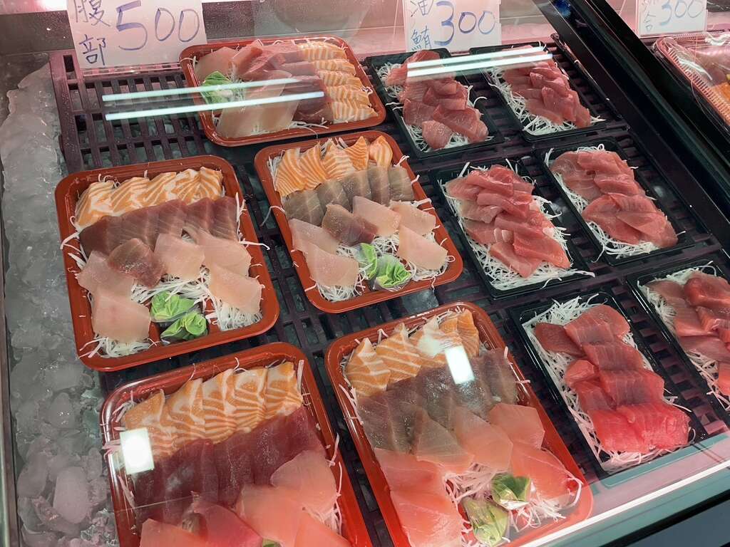 興達港觀光魚市：美味海鮮的最佳去處