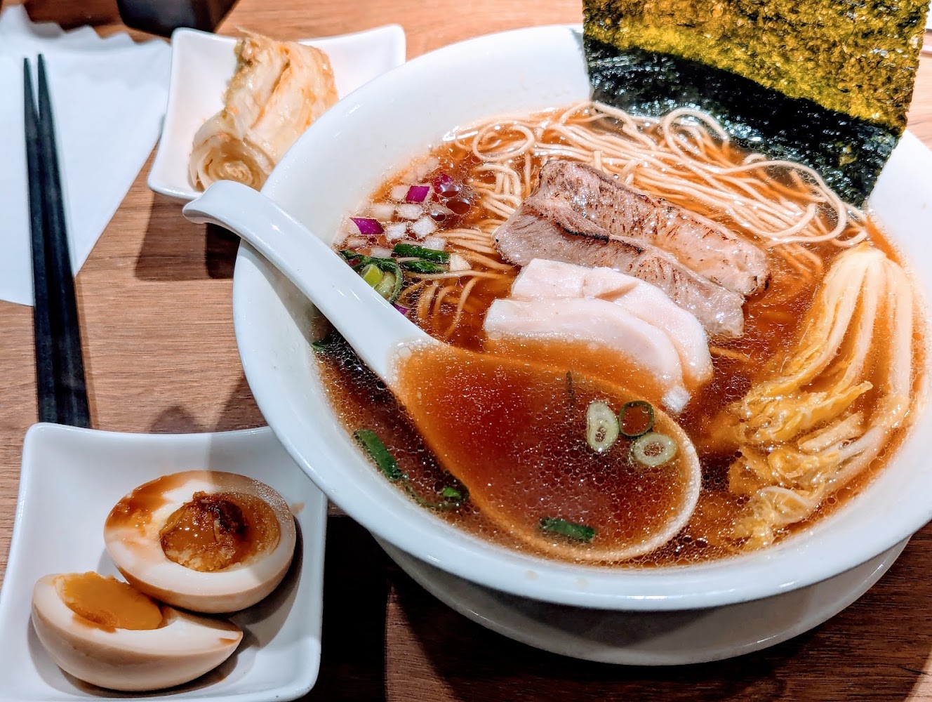 粟家牛肉麵 總店｜北投美食推薦：探索當地必吃美味餐廳