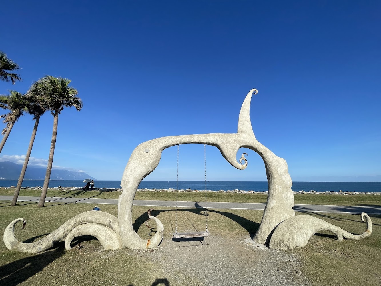 月牙灣鞦韆｜花蓮新景點｜發現這些必訪景點的攻略