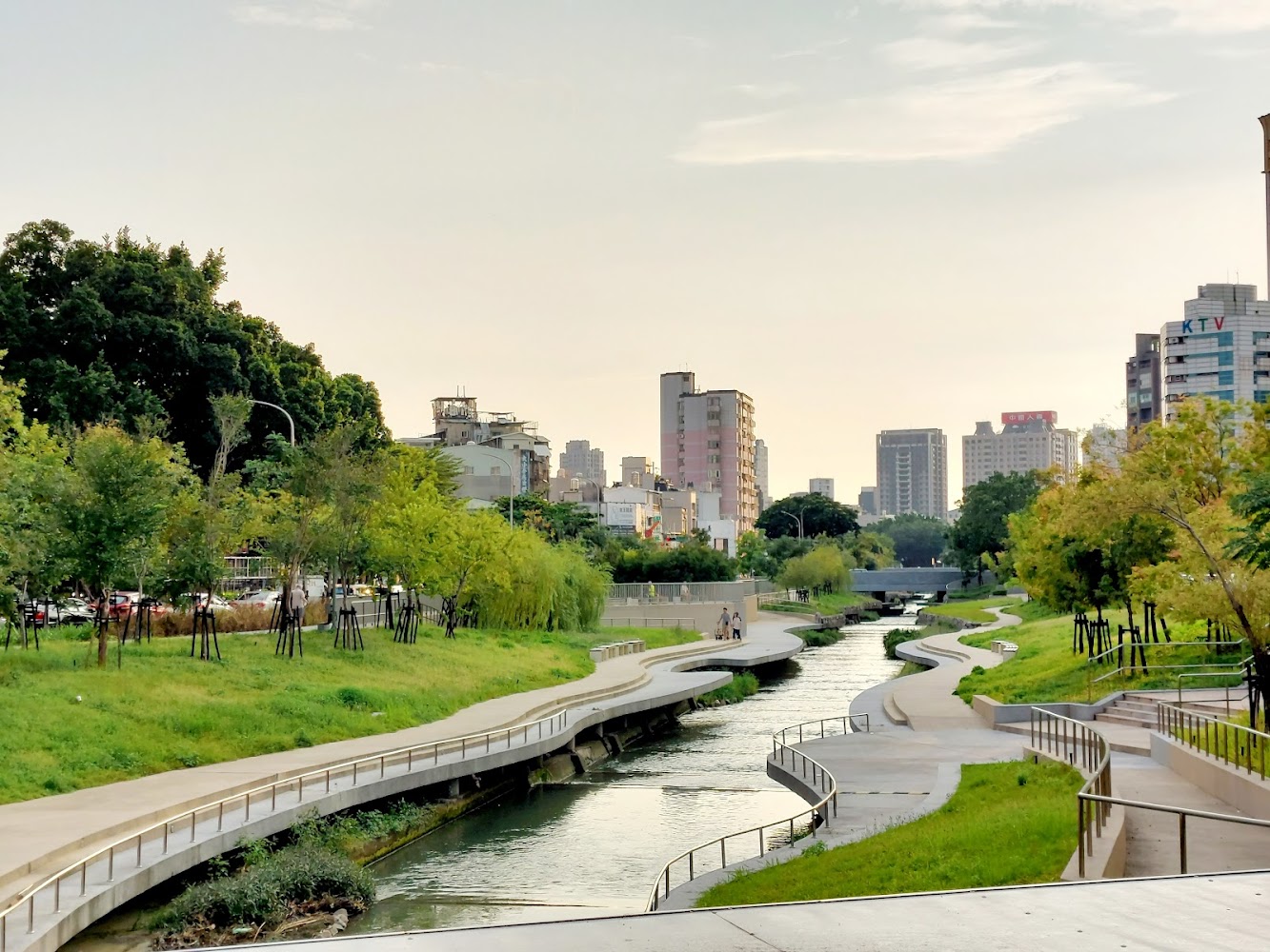 柳川藍帶水岸|探索台中的私房景點:打卡必去的5個隱藏珠寶