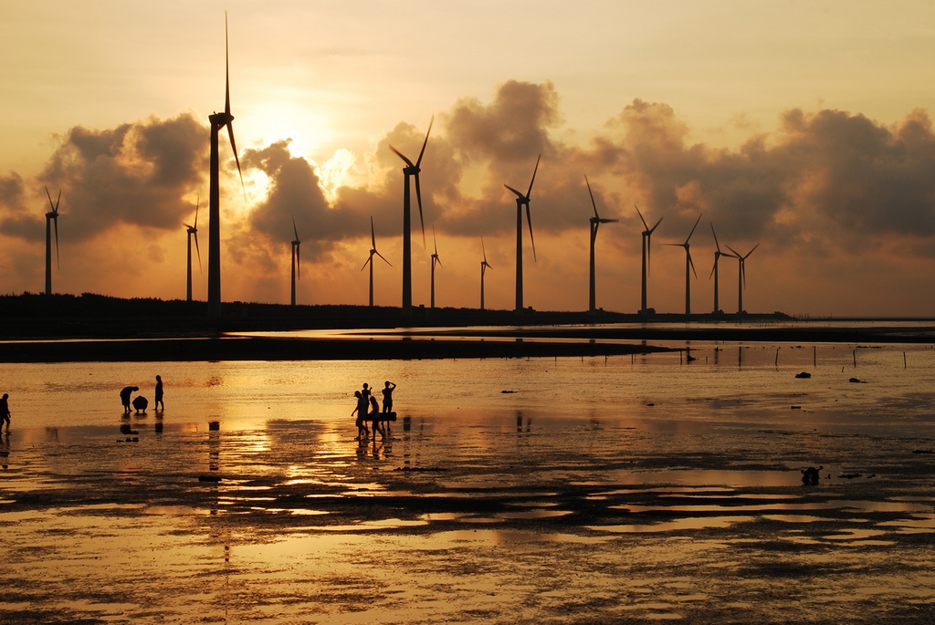 高美濕地：最佳觀賞日落的秘境全攻略