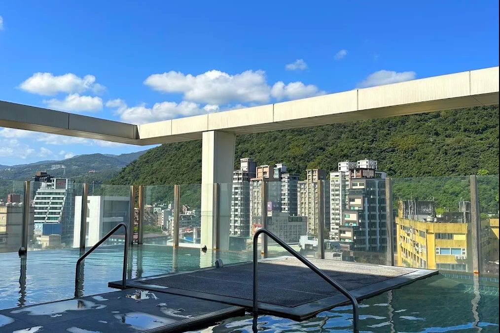 【2025最新】礁溪晶泉丰旅全攻略｜五星溫泉飯店、周邊美食、景點推薦一次看