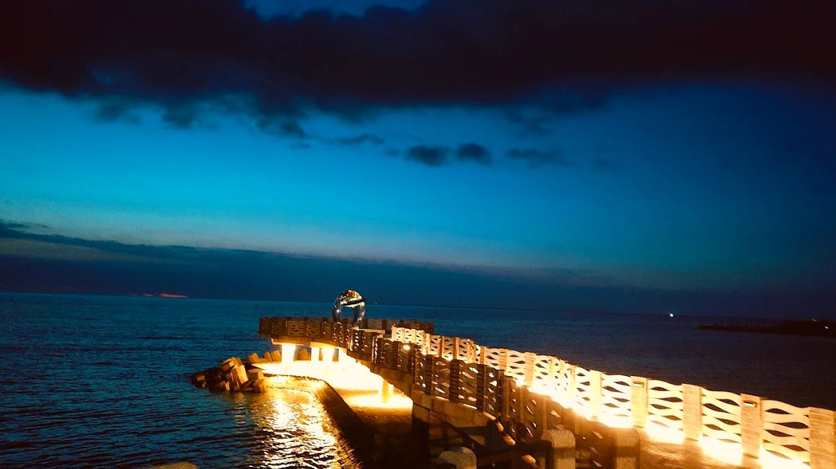 🌊 芝蘭公園一日遊｜新北三芝免費海景公園，藝術裝置、日落美景與親子野餐好去處！