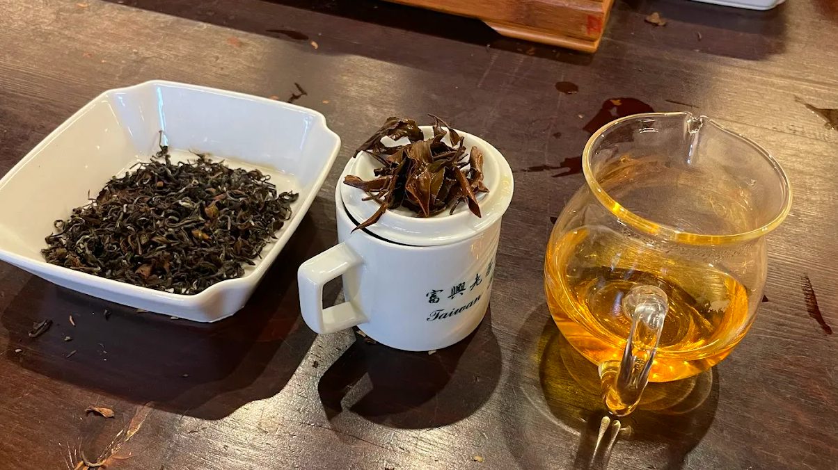 🍃 富興老茶廠｜新竹必訪茶文化景點全攻略：喝茶、導覽、茶藝體驗一次滿足！