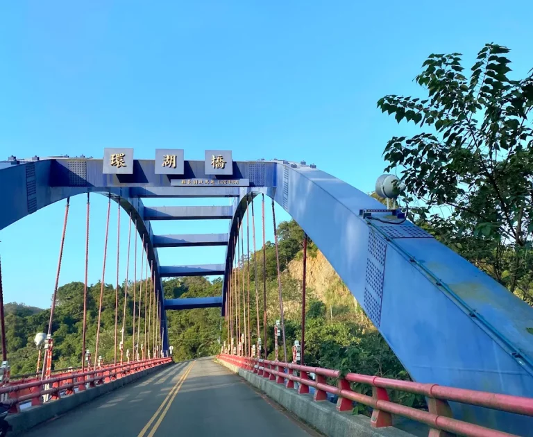 明德水庫一日遊攻略｜苗栗湖畔風景、美食餐廳與周邊景點一次玩透！