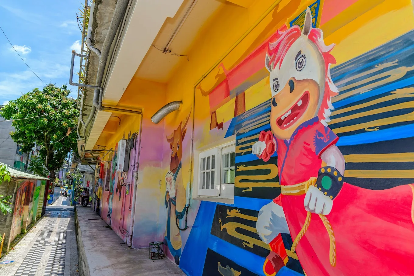 新莊景點推薦｜走訪親水步道、彩繪小巷與親子公園，一日遊新北的文藝與自然之旅