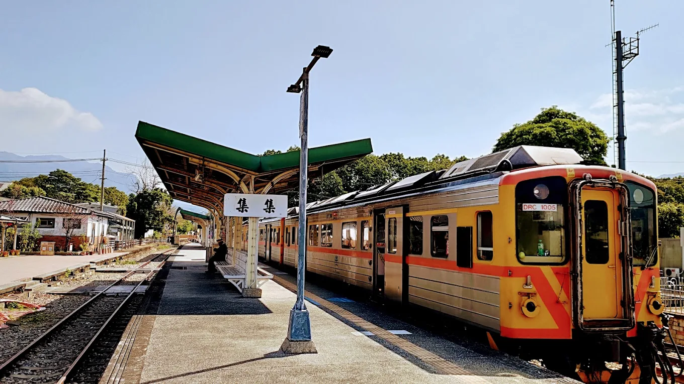 集集景點推薦：軍事公園與綠色隧道之旅