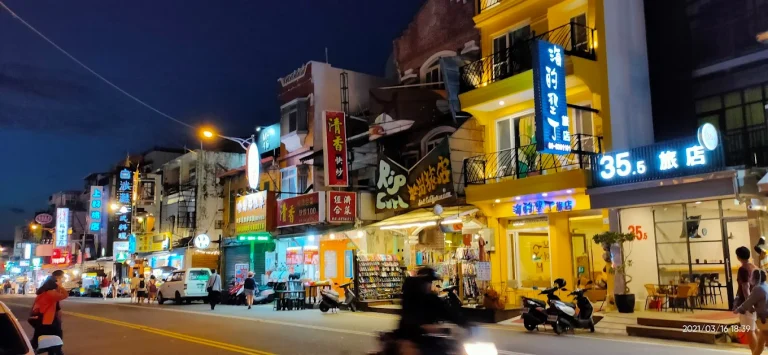 墾丁大街美食與景點推薦｜在熱情南國享受夜市小吃、海灘浪漫與特色旅宿！