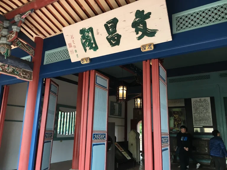赤崁樓：台南必訪歷史地標｜赤崁樓介紹、門票資訊、周邊景點與活動總整理