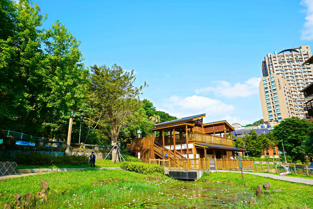 北投公園:探索台北最美的自然景觀與溫泉體驗