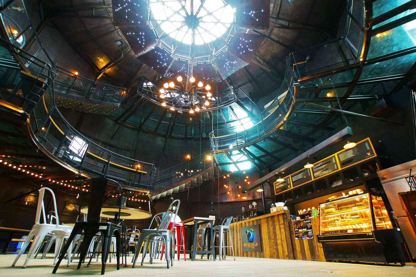 探索十鼓文創園區的美食與藝術之旅