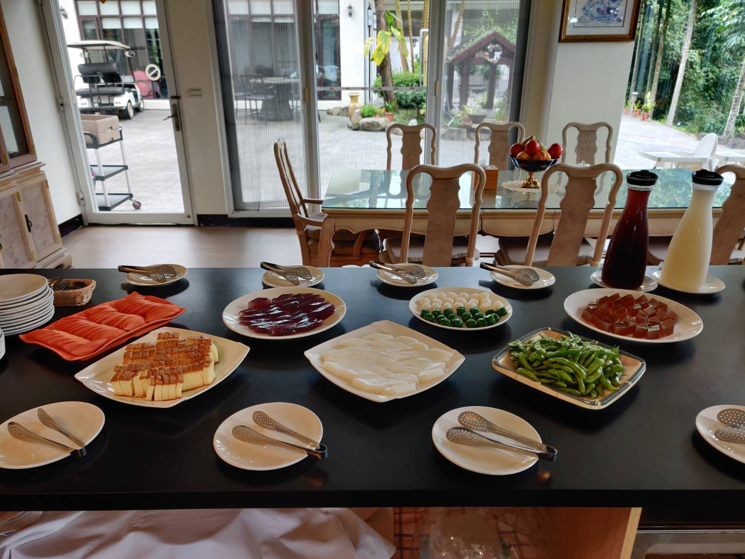 莊園在黃昏時刻的浪漫夜色