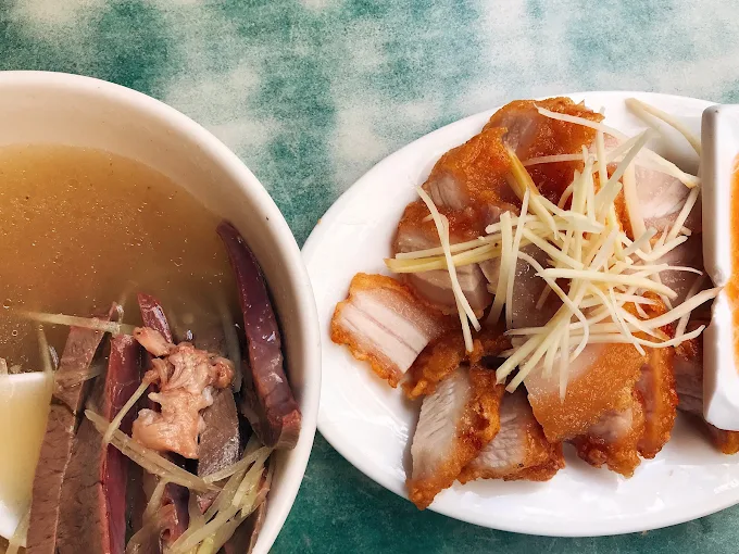 探索大稻埕美食：五家必吃餐廳推薦｜迪化街、永樂市場在地精選