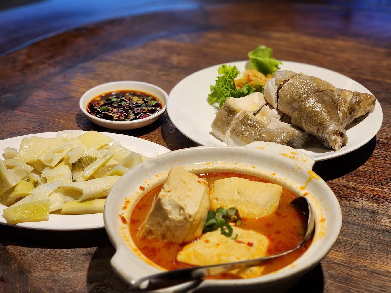 深坑老街美食推薦|五家不能錯過的臭豆腐與台式小吃,一次滿足味蕾