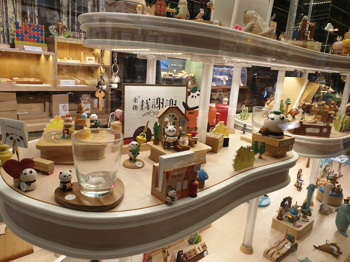 🌧️ 宜蘭雨天也能輕鬆玩!親子室內景點推薦,創意、互動、知識一次滿足