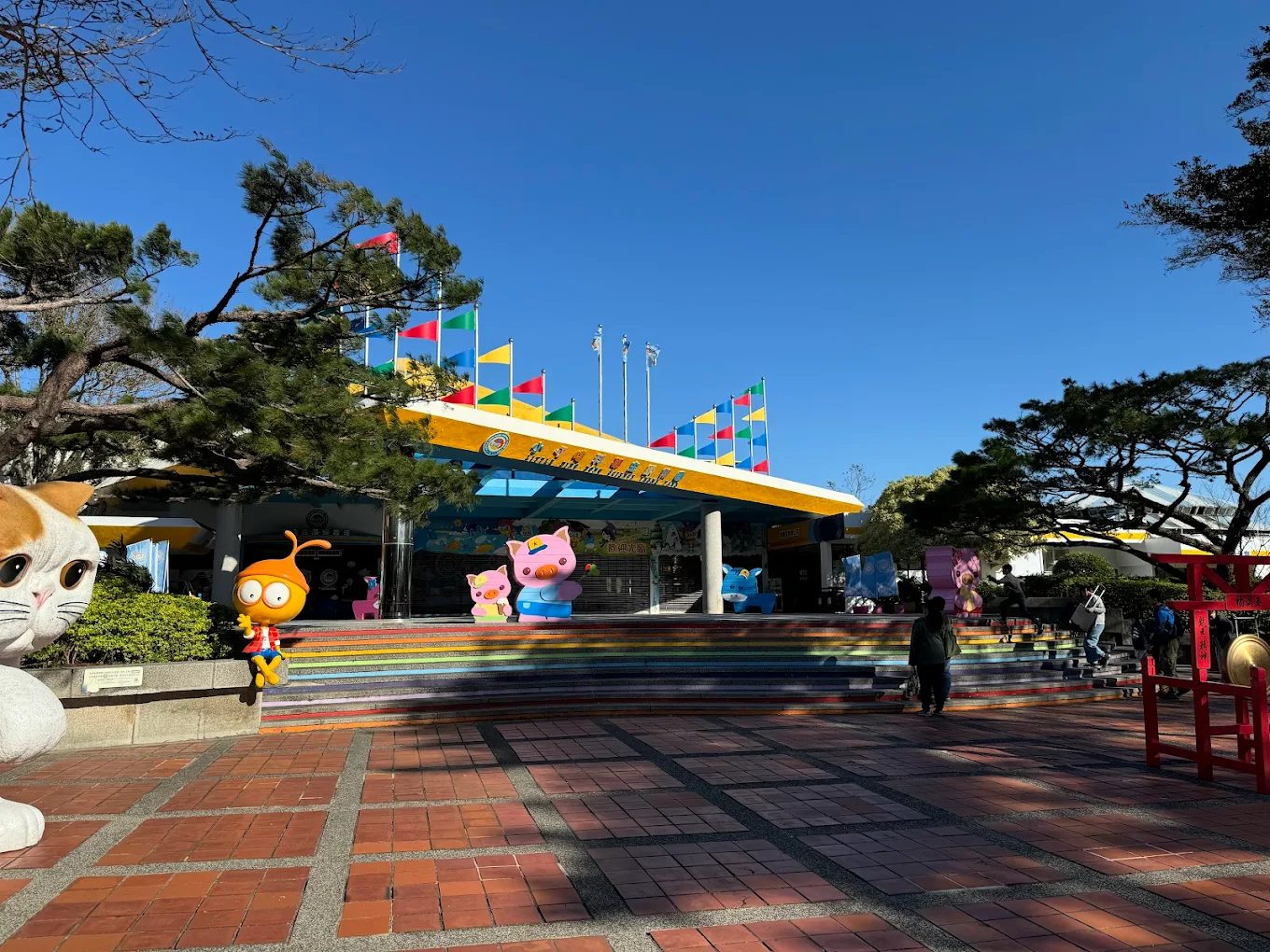 🧪 新竹親子一日遊首選|小叮噹科學主題樂園玩樂全攻略(含門票、滑雪、水樂園、交通)