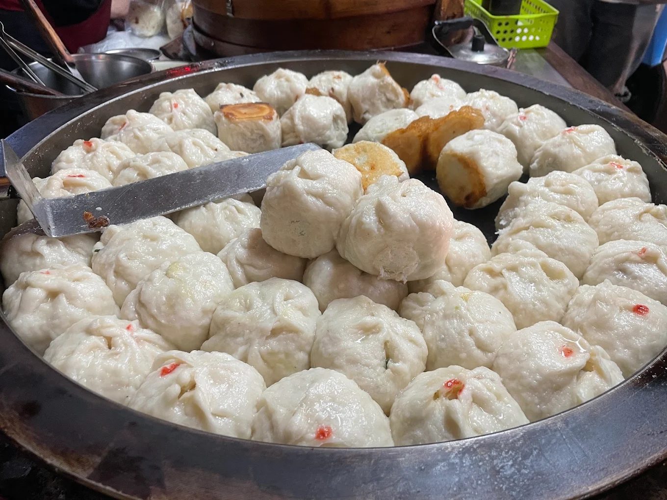 英專路美食探索|必吃的五大餐廳和甜品店推薦