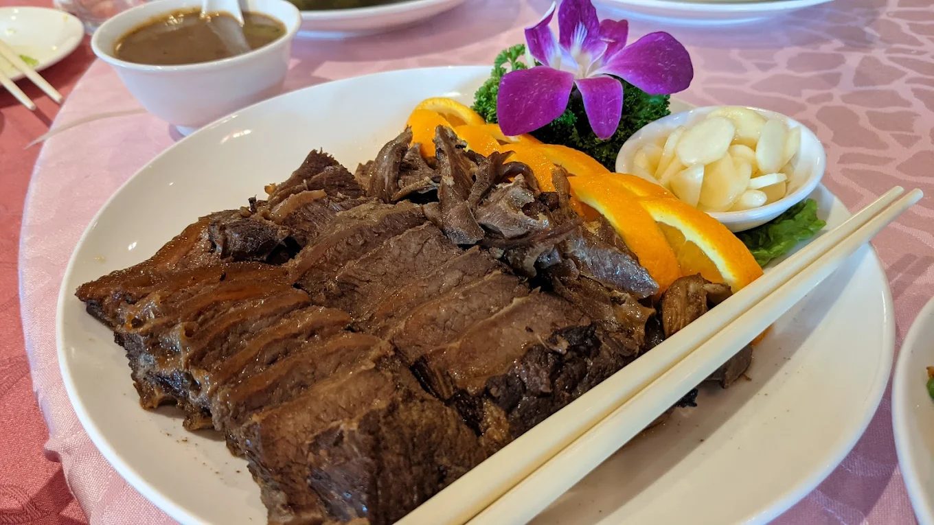 悅華大酒店評價｜親子住宿三餐美食、星空電影院、旋轉木馬就位！