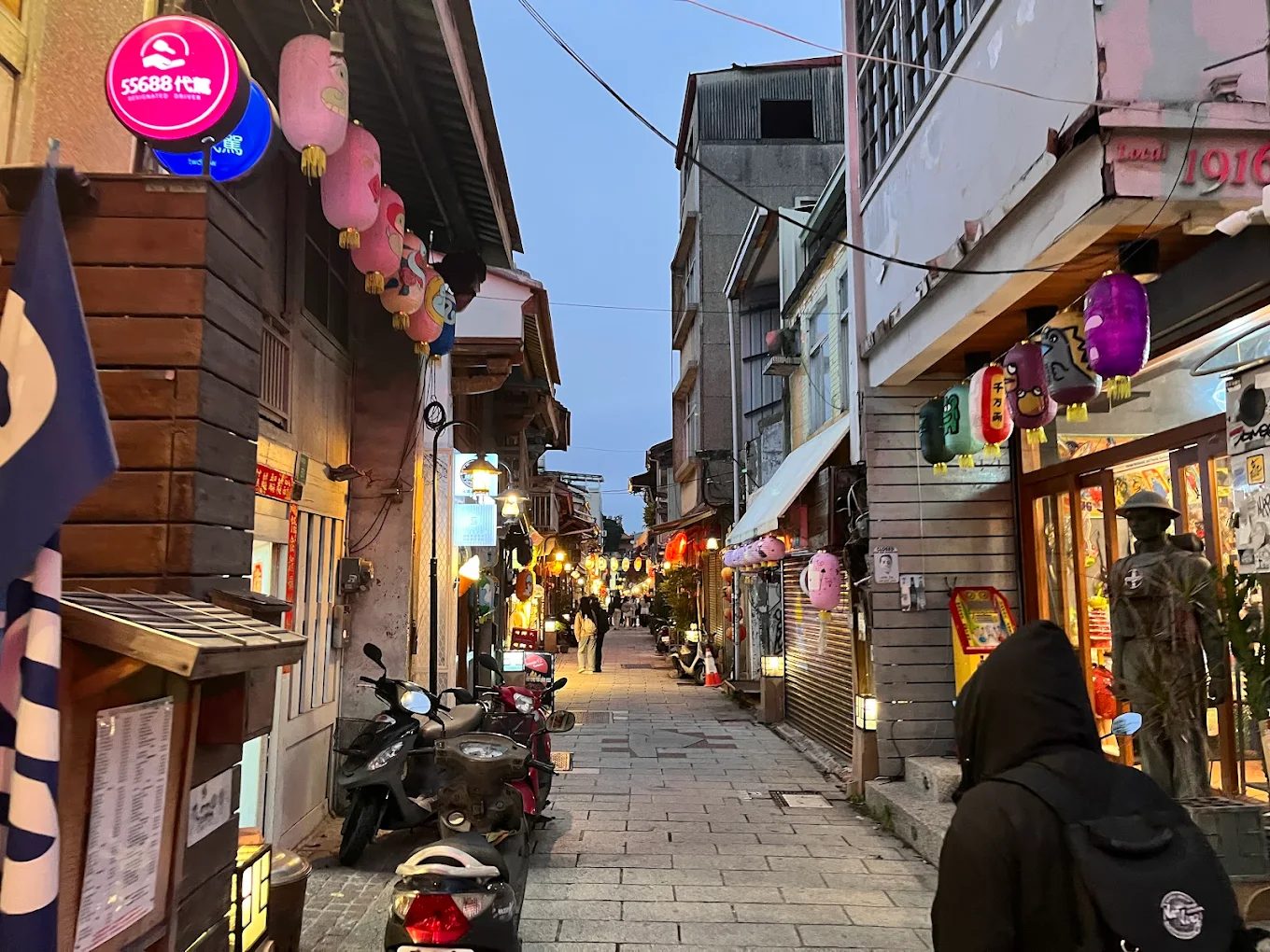 友愛街旅館｜台南住宿推薦：設計旅宿與共享精神的完美結合