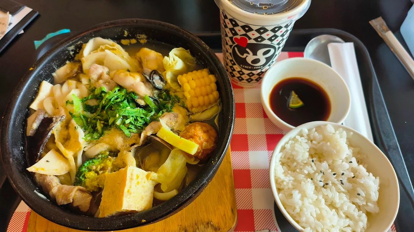 台中夜市美食與玩法懶人包｜逢甲夜市吃什麼？交通怎麼去？住宿怎麼選？