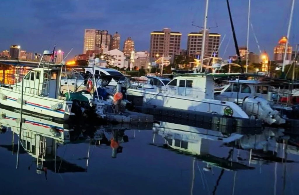 台南一日遊：探索漁光島、大魚的祝福與安平老街的絕美旅程