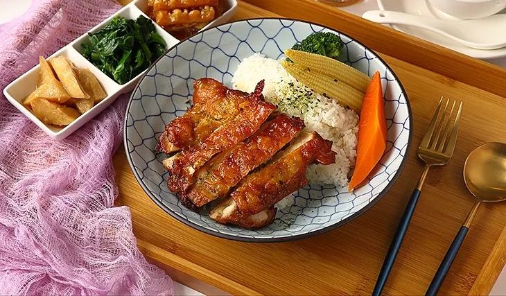 一日走讀台灣歷史地標｜帶你深入國立中正紀念堂，從建築美學到衛兵交接一次體驗！